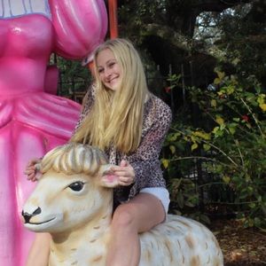 Meet your Posher, Meg